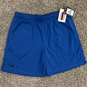 NWT boys Under Armour Athletic Shorts in Royal Blue, size XL.